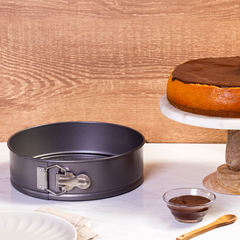 Forma de Bolo Removível Chumbo Anti-aderente Hercules