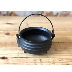 Panela Tripé N°4 S/ Tampa Em Ferro Fundido Santana 1,5L Santana