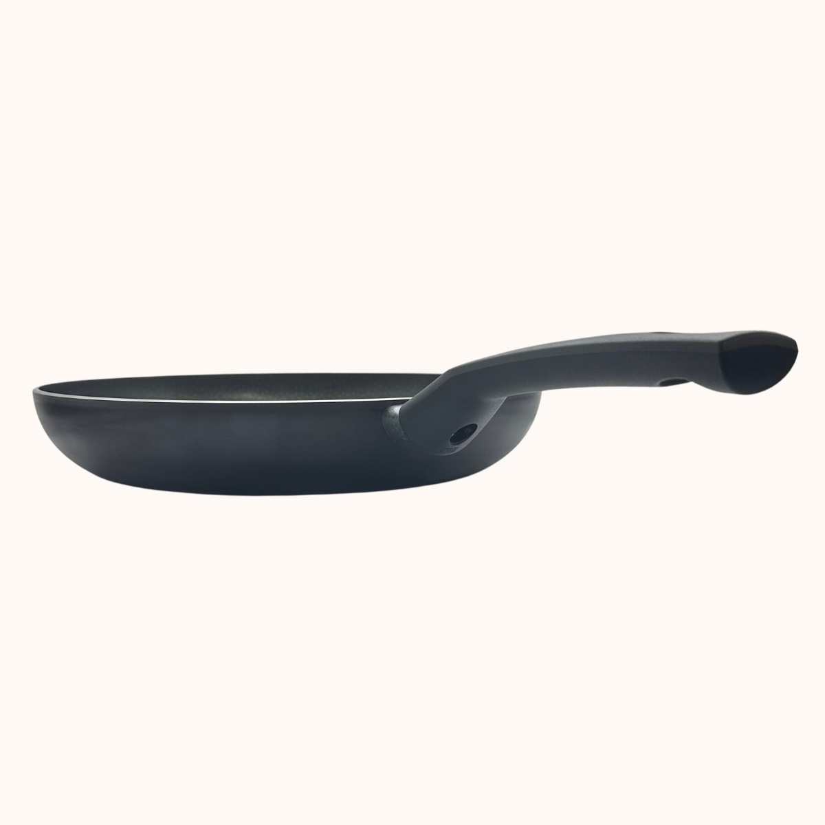 Frigideira Antiaderente Preta N28 - A Gourmet