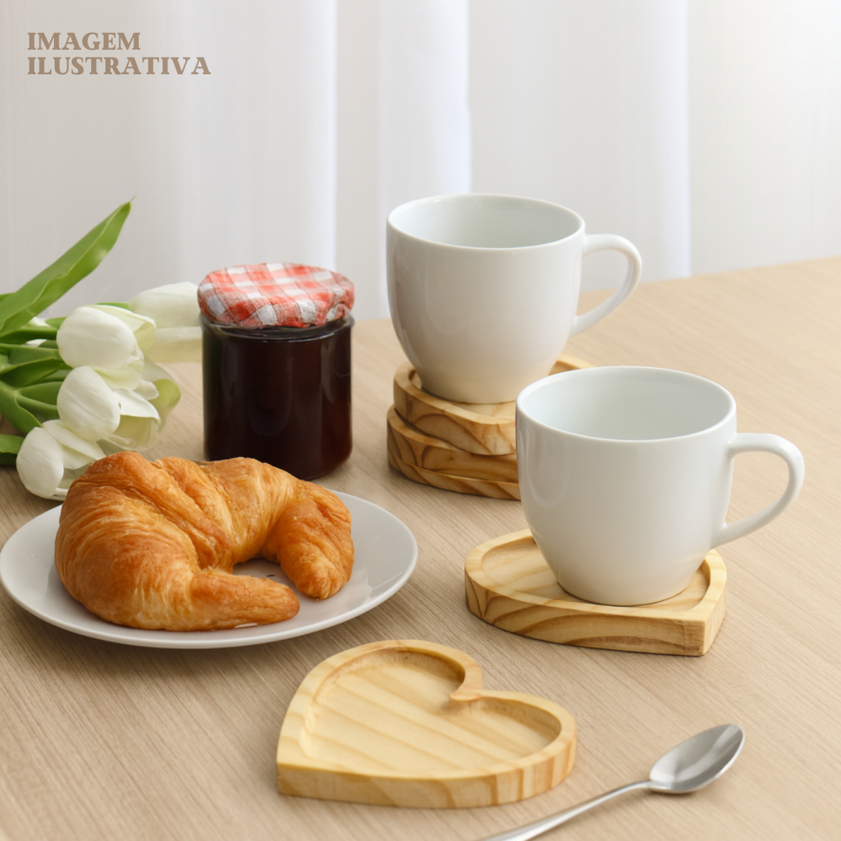 Xícara Porcelana Com Pires Coração Madeira