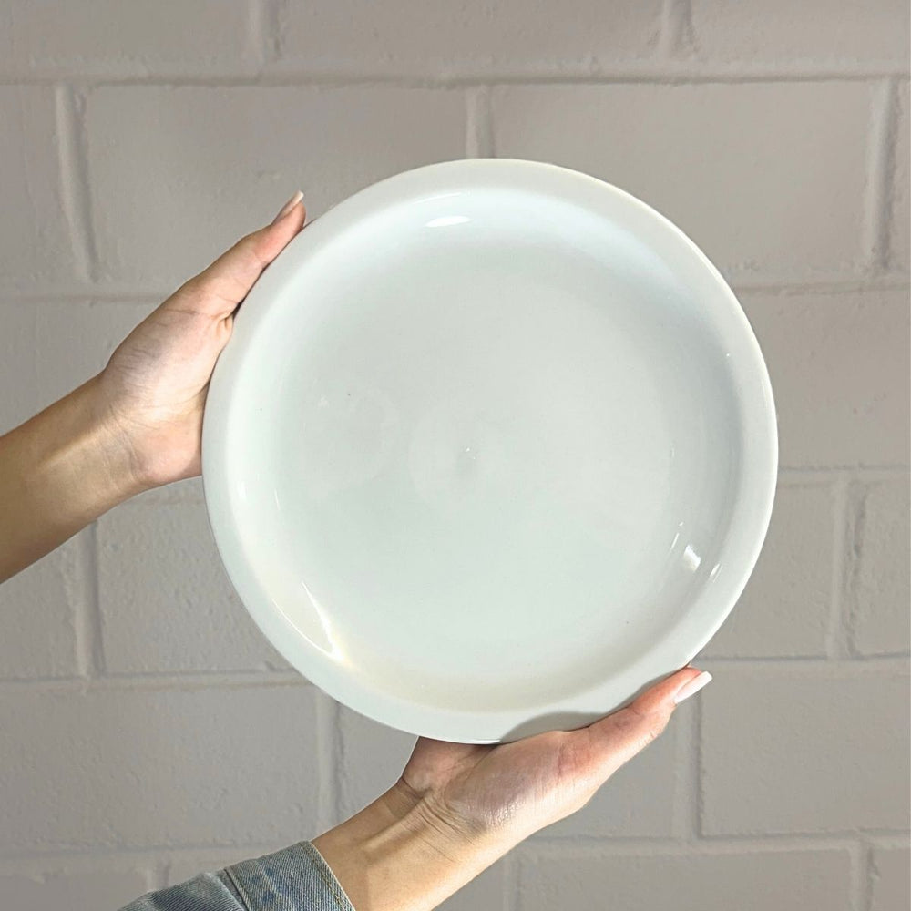 Prato Raso em Porcelana de Segunda Linha ATLAS Pratos Rasos