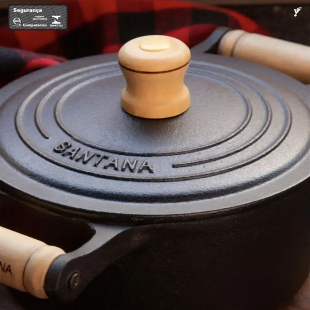 Caçarola N°18 Em Ferro Fundido 2l C/ Alça Em Madeira Santana